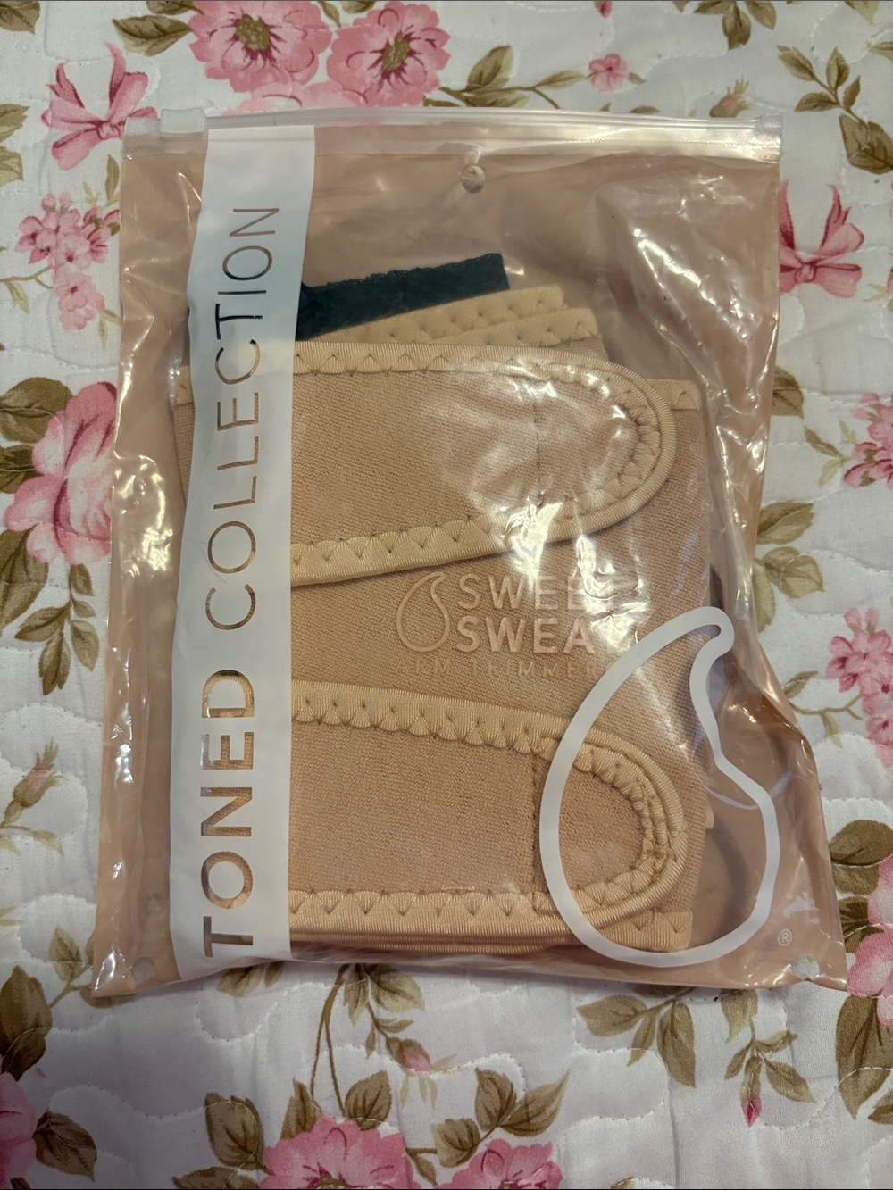 Sweat by SweetSweat Toned Collection arm Trimmer - Beige